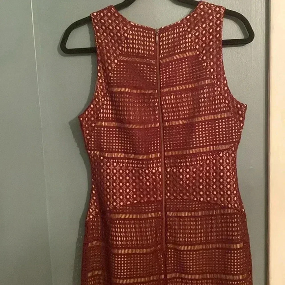 Keepsake sleeveless dress - maroon - overlay - midi dress - size L - Picture 7 of 9